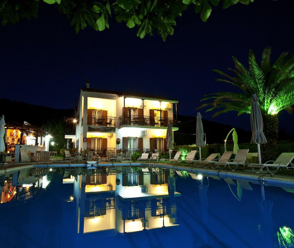 Pegasus Apartments Stafylos Exterior foto